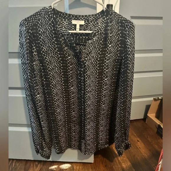 Joie silk top size small - Picture 2 of 4